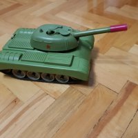 Руска пластмасова играчка танк на батерии, снимка 7 - Колекции - 30236767