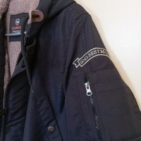 Продавам много запазено качествено топло яке за момче размер S, снимка 4 - Детски якета и елеци - 35009930