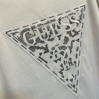 Guess дамска тениска , снимка 2 - Тениски - 44393022