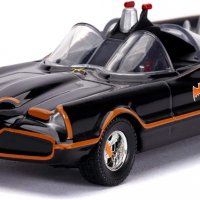Метален автомобил Batman Classic Batmobile 1966 Jada Toys 1/32 - 253213002, снимка 2 - Коли, камиони, мотори, писти - 38785201