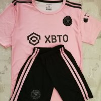 Розов футболен екип, за момчета или момичета, снимка 2 - Детски комплекти - 42458410