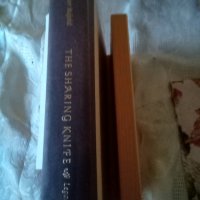 The sharing knife Legacy Lois McMaster Bujold Eos 2007г.Hardcover, снимка 1 - Чуждоезиково обучение, речници - 37479499