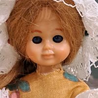 Малка колекционерска кукла , снимка 3 - Колекции - 42814625