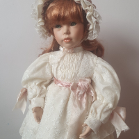 Английска порцеланова кукла Debra , снимка 9 - Колекции - 44527300