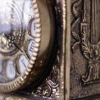 Антикварен каретен часовник от позлатен бронз, снимка 5 - Колекции - 39122460