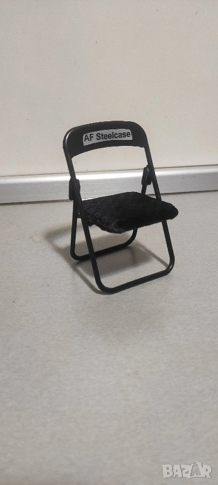 Рекламна фигурка стол Steelcase, снимка 1