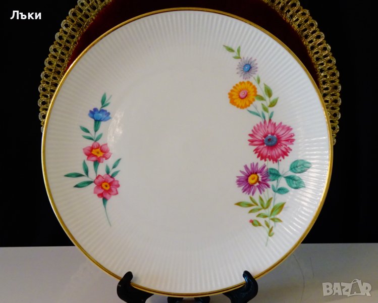 Чиния баварски порцелан,злато,полски цветя. , снимка 1