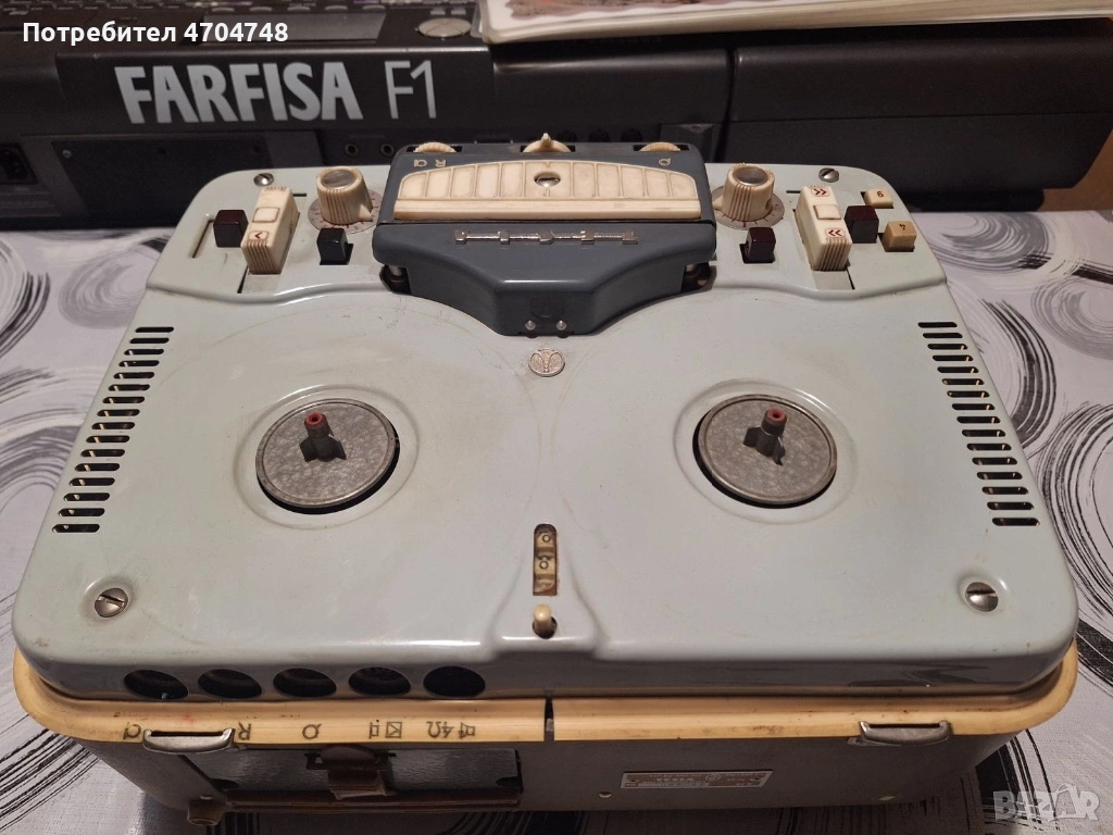 Стар лампов магнетофон Тесла, снимка 1