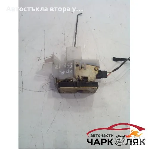 Предна дясна брава врата за Рено Еспейс, снимка 1