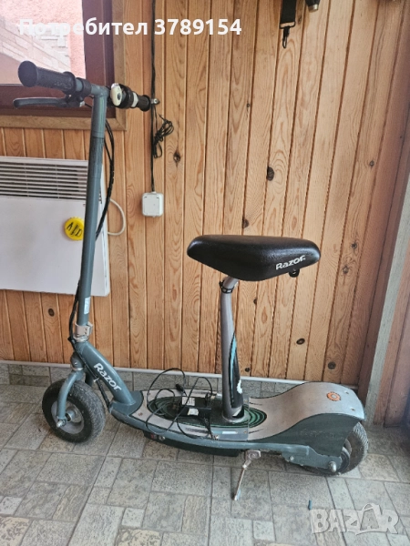 Електрически скутер Razor E300e, снимка 1