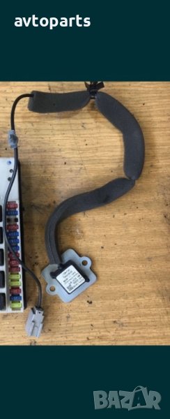 Nissan navara 2008година 2.5d Антена Navi, снимка 1