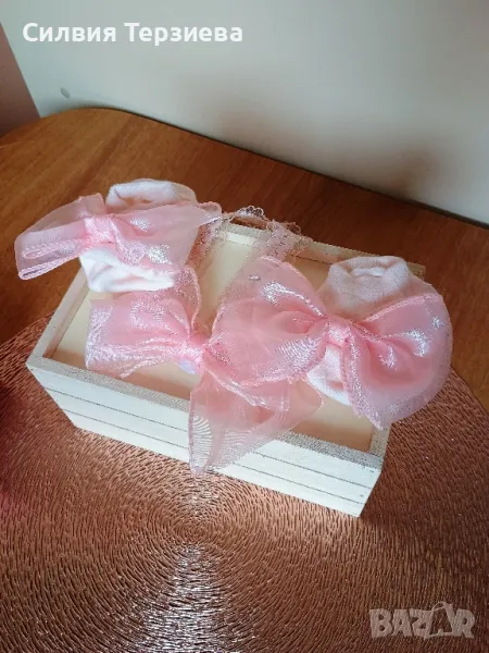 Комплект нови чорапки и лента за глава за новородено бебе момиче , снимка 1