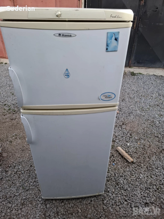 Хладилник с фризер Hansa, снимка 1