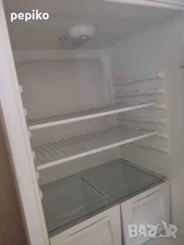Продавам  употребяван хладилник с фризер GAMALUX, снимка 4 - Хладилници - 51287259