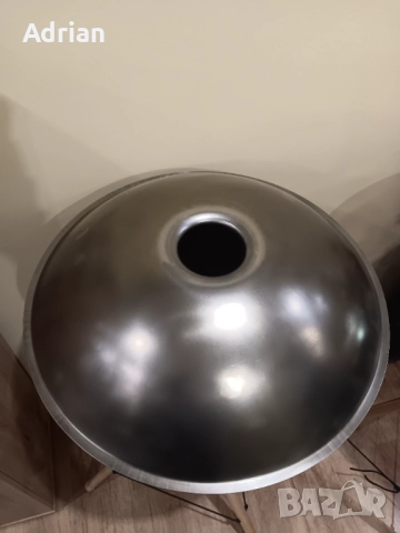 Чисто нов! Поръчков немски хандпан серия Horayzon Master Handpan D Kurd 12 Mutant 440 Hz, снимка 4 - Ударни инструменти - 52651158