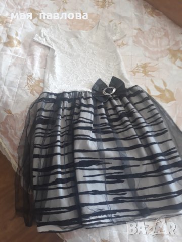 Детска рокля 140 см, снимка 2 - Детски рокли и поли - 31170941