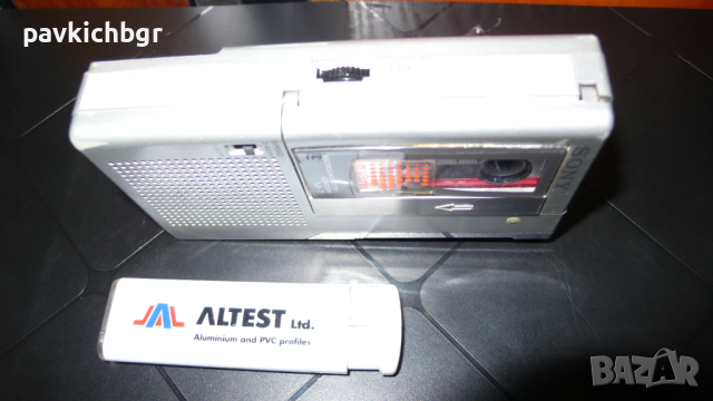 Мини джобен касетофон Sony, снимка 5 - Радиокасетофони, транзистори - 44619519