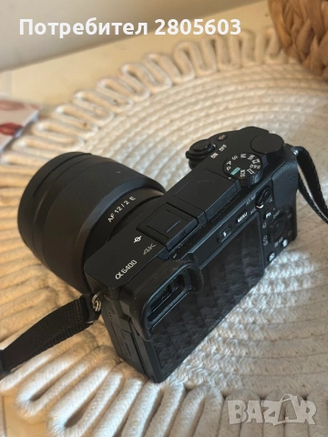 Sony a6400 – пълен комплект, като нов, снимка 2 - Фотоапарати - 54267006