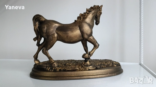 Кон , английска , реалистична статуетка с детайлно изработена мускулатура и грива , снимка 9 - Статуетки - 54031478