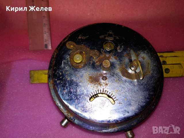 PRIM MADE IN CZECHOSLOVAKIA Стар МЕХАНИЧЕН КОЛЕКЦИОНЕРСКИ ЧЕХОСЛОВАШКИ БУДИЛНИК - ПРИМ 43685, снимка 4 - Антикварни и старинни предмети - 44549179