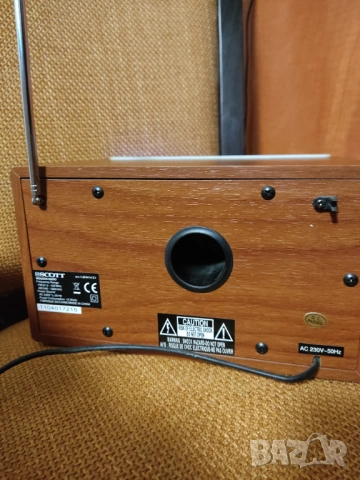 Ретро радио приемник модел Scott RX 18W. , снимка 2 - Радиокасетофони, транзистори - 53077714