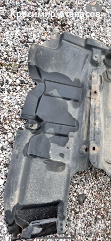 Кора под двигател дясна  за Тойота корола версо. 2004-2008г, снимка 12 - Аксесоари и консумативи - 52393325