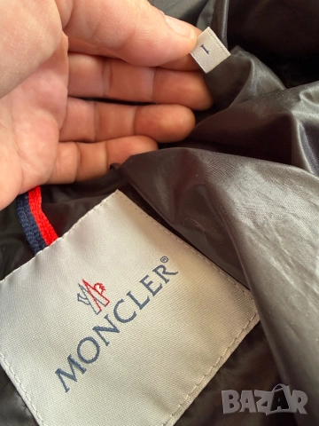 Moncler -пухено яке, снимка 5 - Якета - 52433037