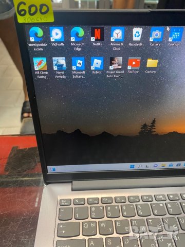 Лаптоп lenovo ideapad 3 14itl6 като нов с гаранция