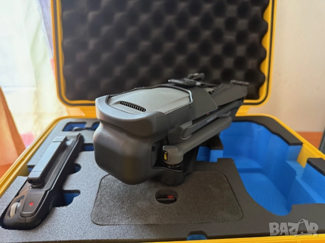 DJI Mavic 3 с DroneHacks NFZ/Altitude/FCC, DJI RC Pro Remote, FreeWell ND Filters, BW куфар НОВ, снимка 5 - Дронове и аксесоари - 52243991