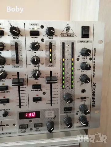 Миксер Behringer pro mixer vmx 1000, снимка 5 - Ресийвъри, усилватели, смесителни пултове - 56534594
