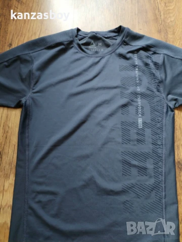 reebok - страхотна мъжка тениска КАТО НОВА М, снимка 5 - Тениски - 50966888