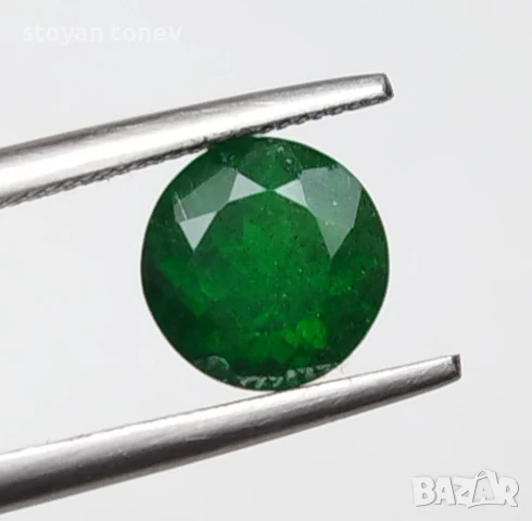 Цаворит в наситено зелен цвят и рядко срещана форма 1.53кт.! Нов, снимка 11 - Други - 50350615