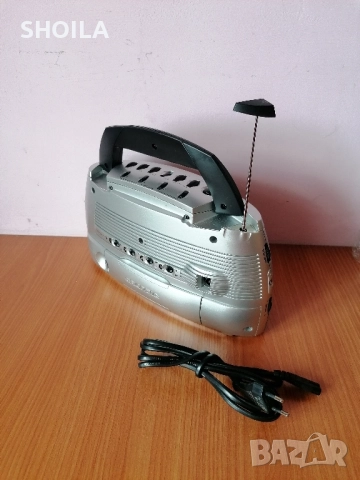 Grundig concert boy-240, снимка 2 - Радиокасетофони, транзистори - 51627039