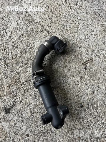 Тръба Маркуч охлаждане БМВ Е90 91 BMW, снимка 5 - Части - 52343875