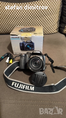 Fujifilm FinePix SL300 