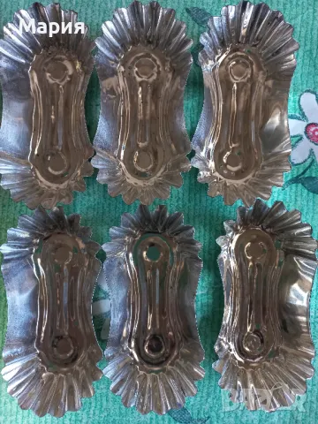 Форма за мъфини, тава и резци Hello Kitty за печива, купа, кошнички, снимка 2 - Форми - 50245715