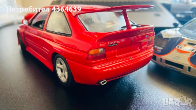 Ford Escort Cosworth 1:18 UT Models, снимка 2 - Колекции - 51937526