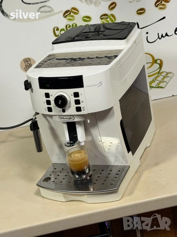 Кафемашина кафе автомат delonghi magnifica S с гаранция, снимка 4 - Кафемашини - 53015354