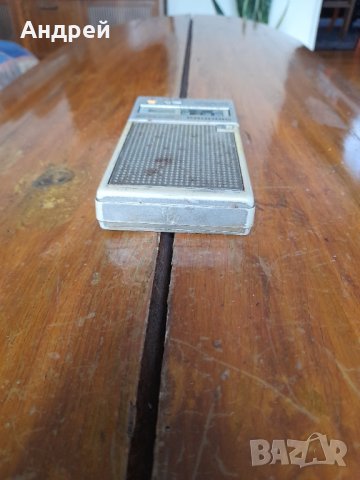 Старо радио,радиоприемник Grundig, снимка 5 - Други ценни предмети - 34156537