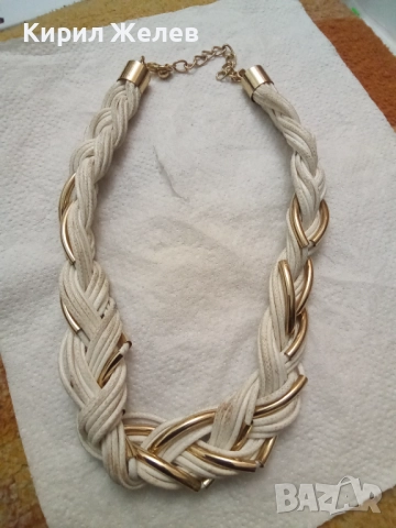 Колие с дитайли от златист метал 52841