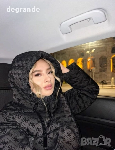 Дамско зимно яке GUESS