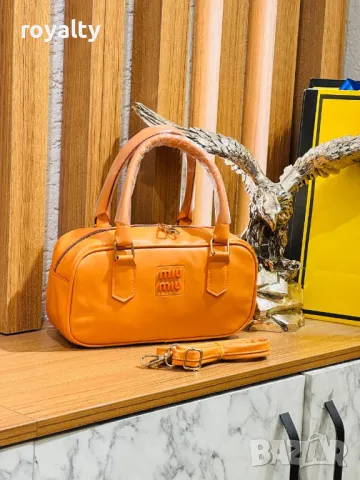 Miu Miu дамски чанти Различни цветове , снимка 2 - Чанти - 49145257