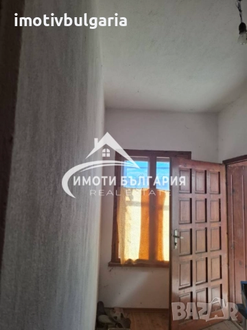 Къща на един етаж в с. Кърнаре, общ. Карлово, снимка 6 - Къщи - 52153828