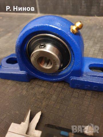 лагерни тела самонагаждащи се лагери    лагерно тяло със самонагаждащи се лагери  25мм  , снимка 1