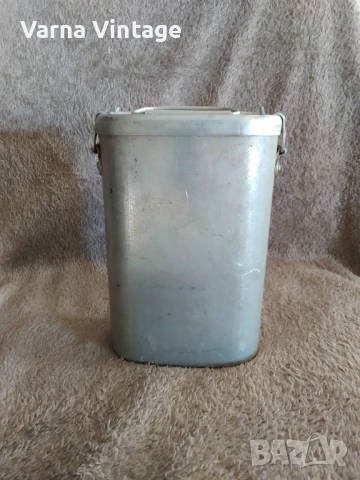 Стар алуминиев военен термос за храна, снимка 3 - Антикварни и старинни предмети - 50454621