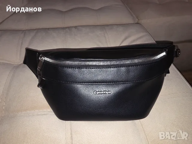 Чантичка за кръста Calvin Klein 
