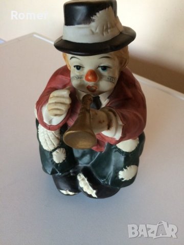 Стара колекционерска порцеланова музикална фигурка Sun Saint, снимка 2 - Колекции - 33769746