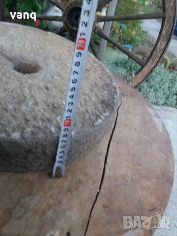 Старинен каменен диск,колело от ръчна мелница хромел, снимка 3 - Антикварни и старинни предмети - 33817912
