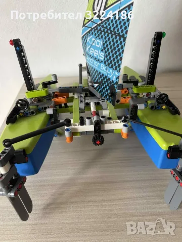 LEGO Technic Catamaran (Катамаран Лего) 42105, снимка 3 - Фен артикули - 56326394