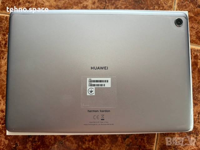 Huawei MediaPad M5 Lite 10.1" LTE + Писалка + Калъф + Кутия, снимка 10 - Таблети - 54158478
